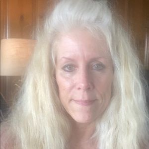 Meet your Posher, Stacy